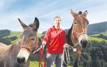 Juanito (links) und Zorro testen stets, ob Josefine Jackschs Regeln von gestern auch heute noch gelten. Juanito (links) und Zorro testen stets, ob Josefine Jackschs Regeln von gestern auch heute noch gelten.